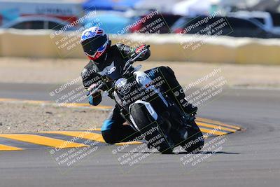 media/Oct-09-2022-SoCal Trackdays (Sun) [[95640aeeb6]]/Turn 2 (1110am)/